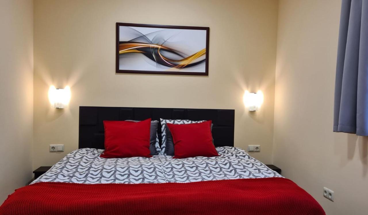 Lucsony Apartman Mosonmagyarovar Bagian luar foto