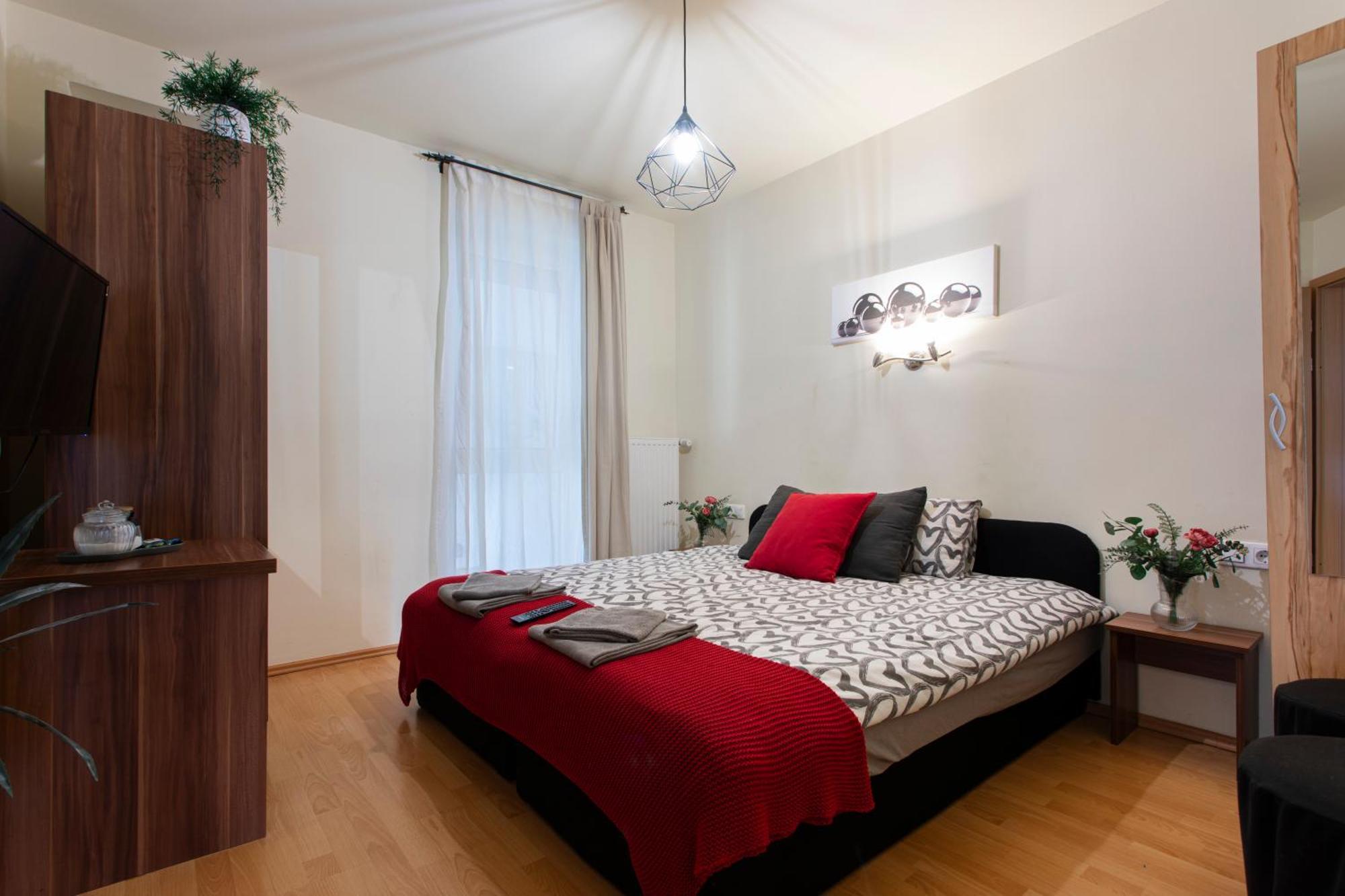 Lucsony Apartman Mosonmagyarovar Bagian luar foto