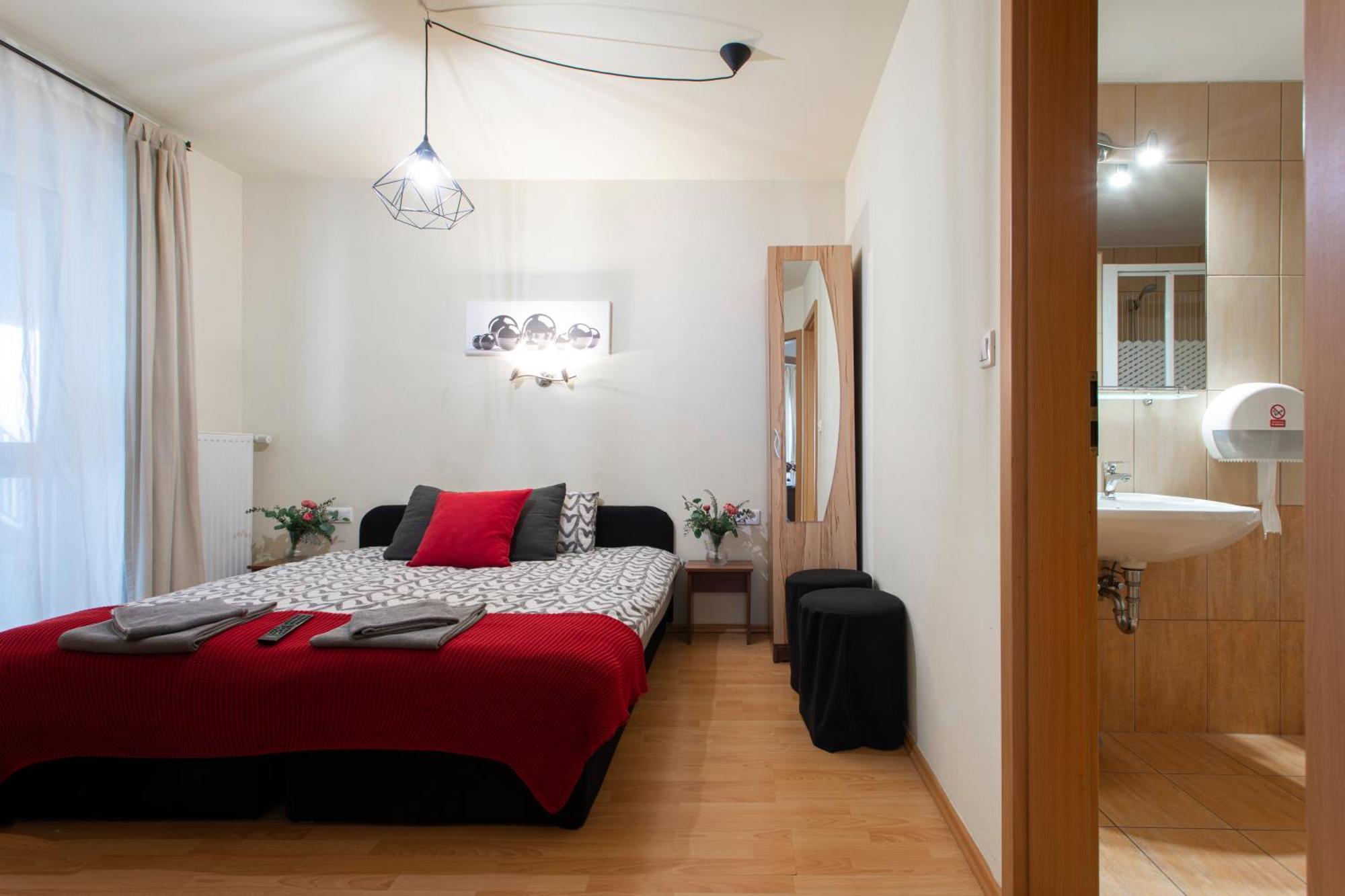 Lucsony Apartman Mosonmagyarovar Bagian luar foto