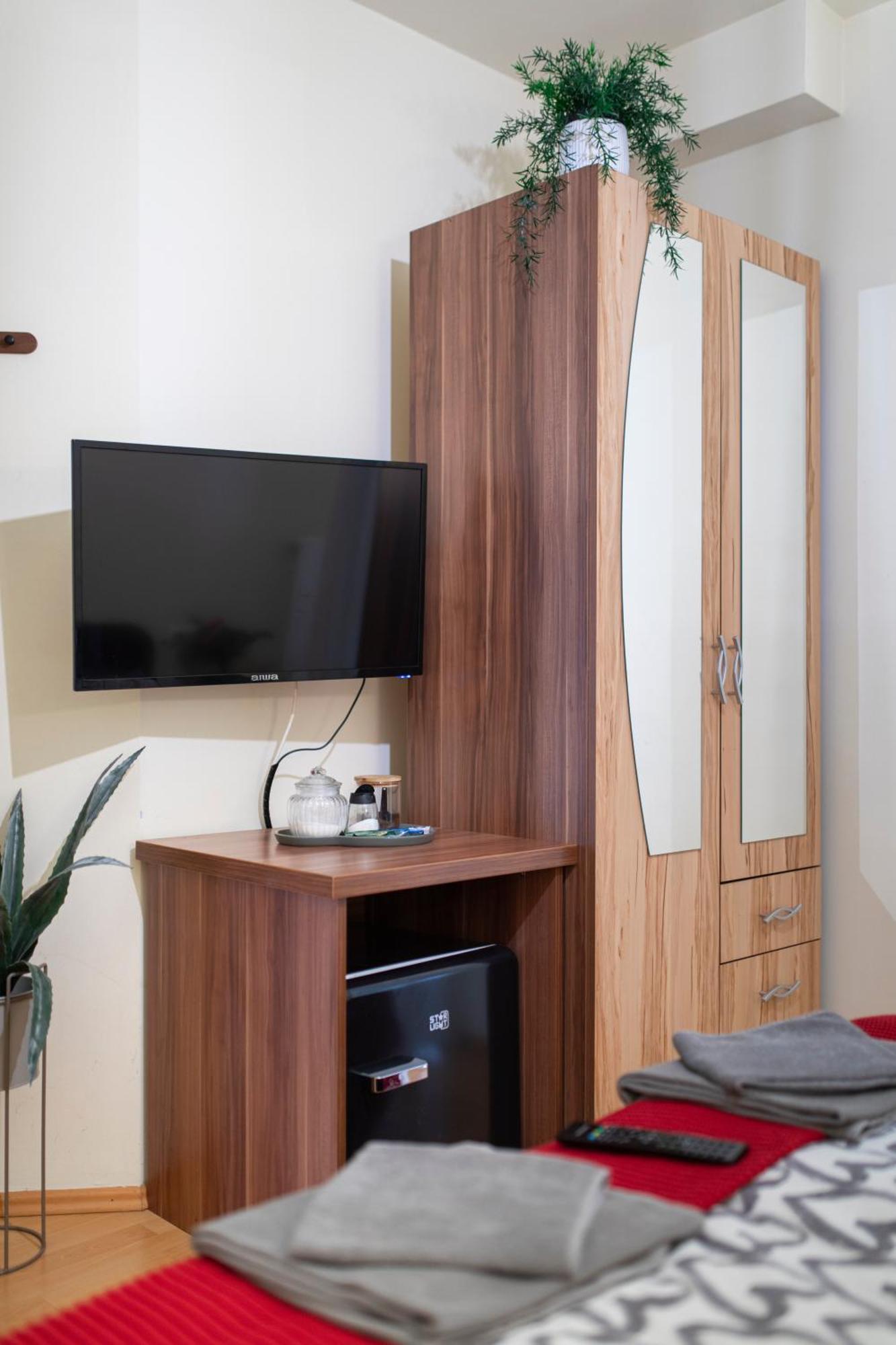 Lucsony Apartman Mosonmagyarovar Bagian luar foto